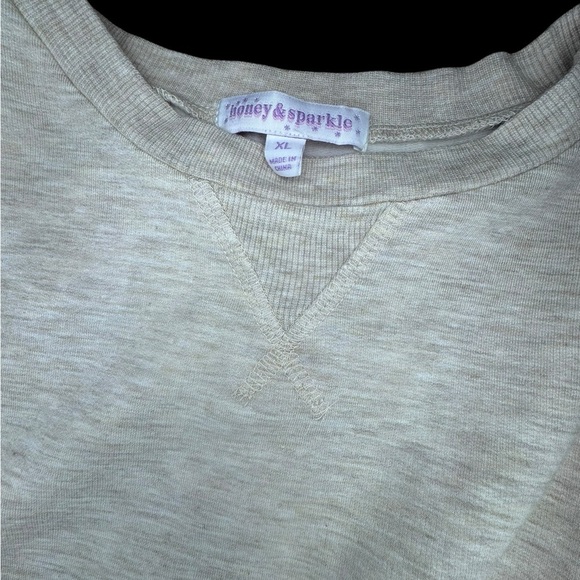 Honey & Sparkle fringe sleeve Sweatshirt k240 - Picture 3 of 6